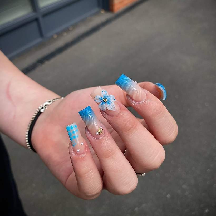 V+ Nails & Beauty feedback